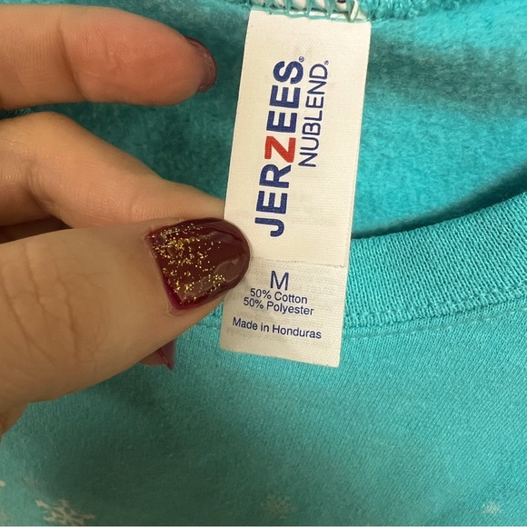 Vintage Jerzees blue winter wonderland snow kitties sweater - Picture 4 of 4